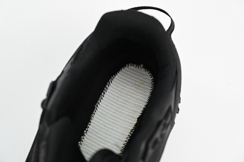 【DA3LJ】全黑-2 盟可睐 户外运动着山系 H2098 4M00120 M2058 999   Moncler  Trailgrip GTX  Black