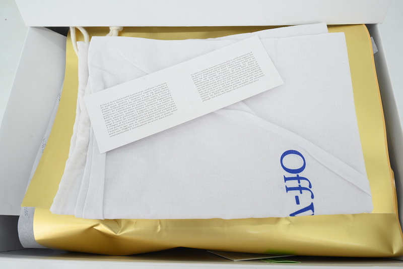 【CP3MI】黑白 OFFWHITE跑鞋系列 OMIA295S 26LEA00 10110 FF-WHITE Out Of Black And White