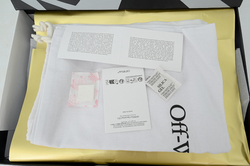 【CP3MI】黑白红 OFFWHITE跑鞋系列 OWIA289F 25LEA001 0063 FF-WHITE Out Of Black White Red