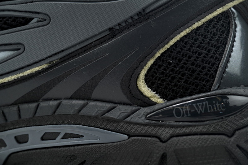 【CP3MI】黑色 OFFWHITE跑鞋系列 OMIA295C99 FAB00 11010 FF-WHITE Out Of Black