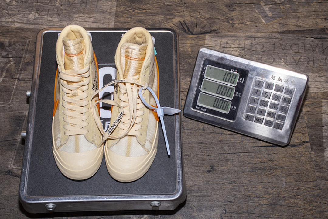 【CA3OW】米黄OW 开拓者 OFF-WHITE x Nike Blazer “All Hallows Eve” AA3832-700