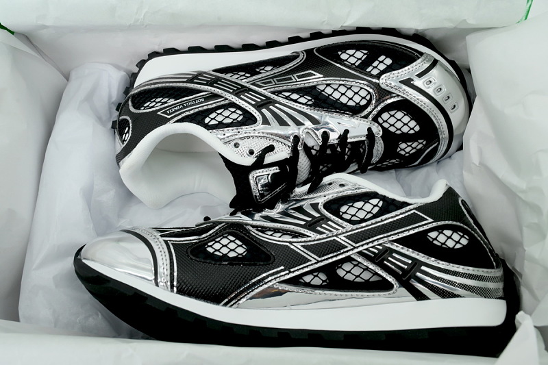 【CA1MB】黑银 葆蝶家跑鞋 Bottega Veneta Orbit低帮休闲跑鞋 Black Silver