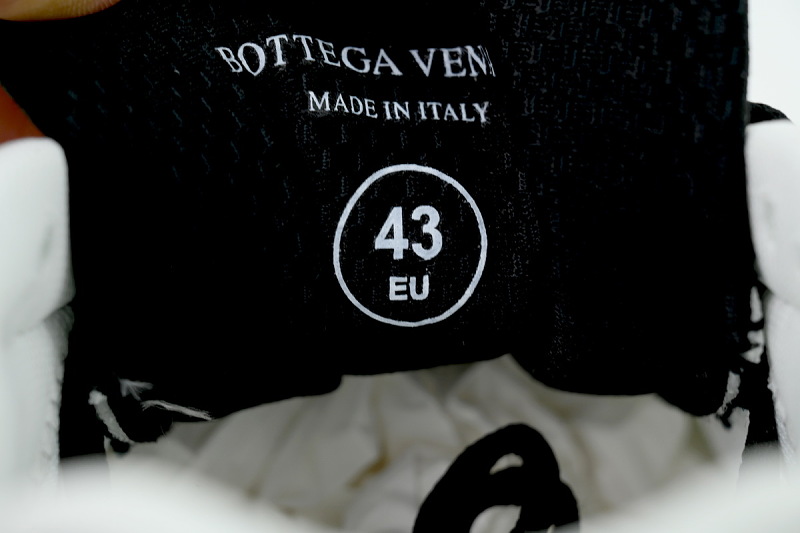 【CA1MB】黑银 葆蝶家跑鞋 Bottega Veneta Orbit低帮休闲跑鞋 Black Silver