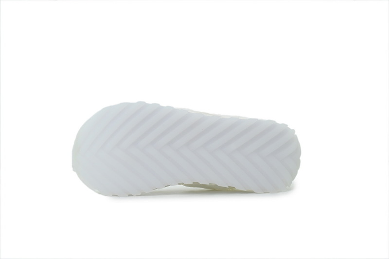 【CA1M9】透明白 葆蝶家跑鞋 827564 V5JI1 9168 Bottega Veneta Orbit Sneaker 'Glass'