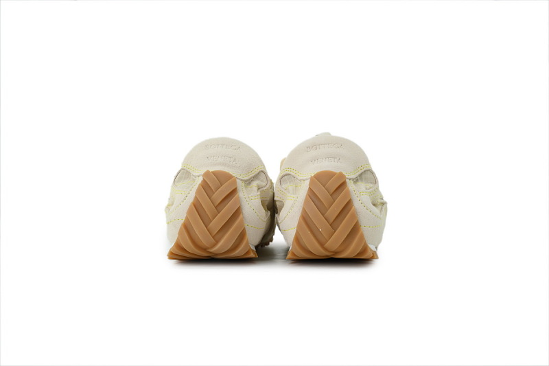 【CA5M9】米色 葆蝶家跑鞋3代 低帮休闲跑鞋 855200 V65D1 9012 Bottega Veneta Orbit Flash Sneaker 'beige'