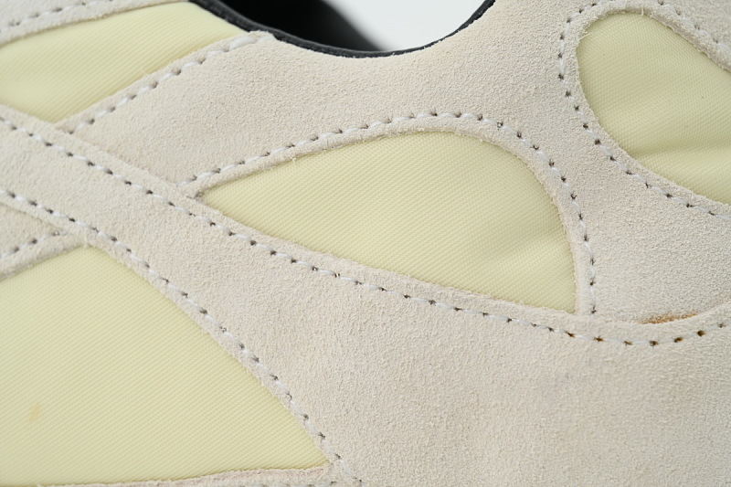 【BA3M9】米色 葆蝶家跑鞋2代 低帮休闲跑鞋 838373 V3MS2 9166 Bottega Veneta Orbit Sneaker 'Sea Salt Black'