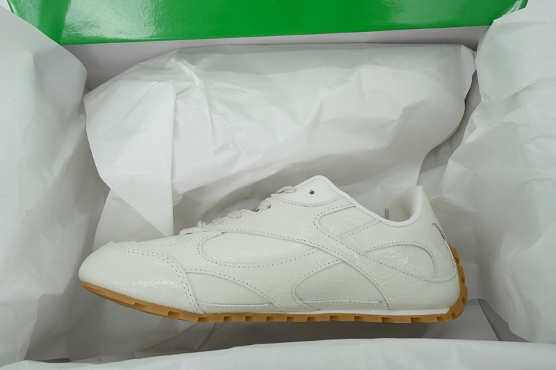 【BA3M9】白色 葆蝶家跑鞋2代 低帮休闲跑鞋 867926 V65C0 9013 Bottega Veneta Orbit Sneaker 'White'