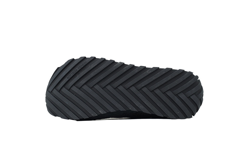 【CA1MB】绒面黑色 葆蝶家跑鞋 Bottega Veneta Orbit低帮休闲跑鞋 Black Suede