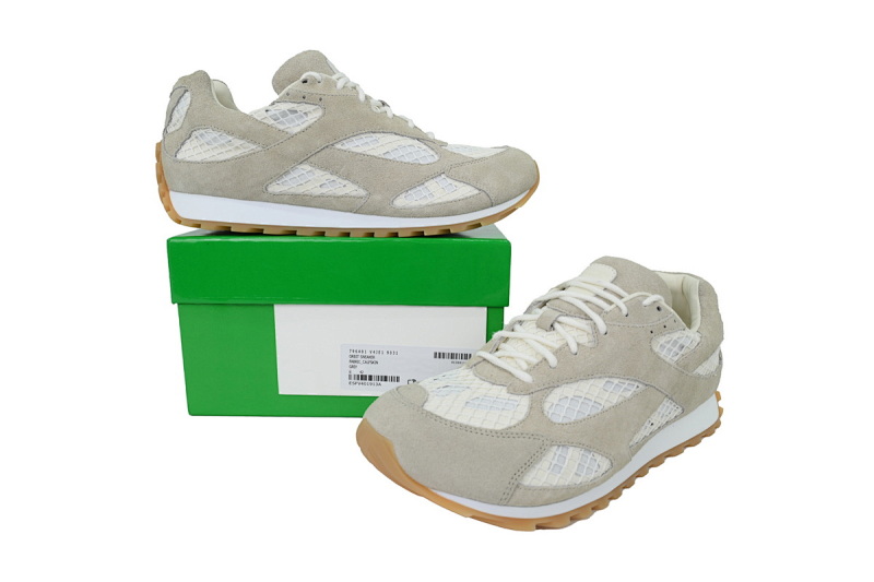 yupoo_309948_84968cbc.jpg 【CA1MB】绒面灰色 葆蝶家跑鞋 Bottega Veneta Orbit低帮休闲跑鞋 Suede Gray