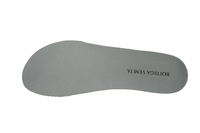 yupoo_310332_b41e1f70.jpg 【CA1MB】银色 葆蝶家跑鞋 Bottega Veneta Orbit低帮休闲跑鞋Silver
