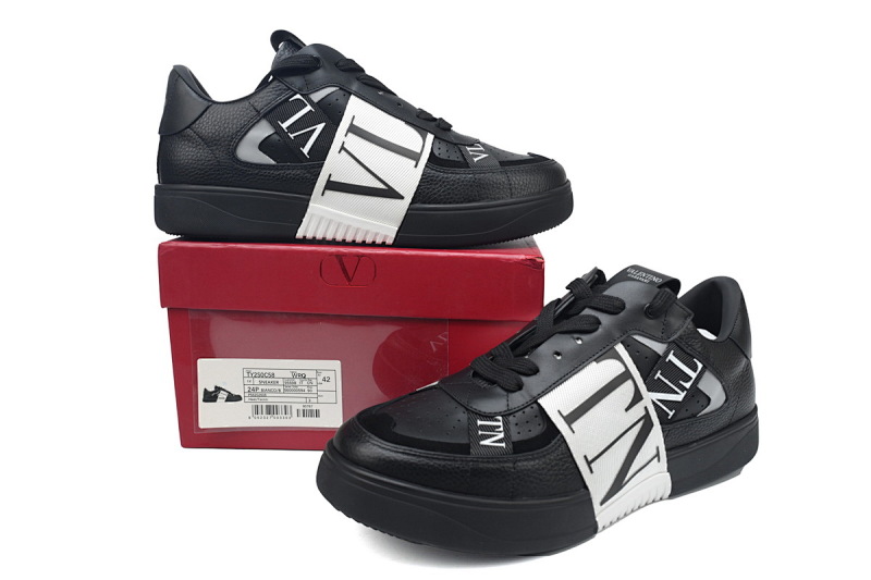 yupoo_312369_0660370a.jpg 【CA1ET】VL7N黑色 华伦天奴 低帮厚底绑带休闲小白鞋 Valentino Garavani VL7N Low Sneakers Black