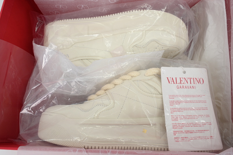yupoo_312561_90306822.jpg 【CA3ET】KX米白厚底 华伦天奴 厚底休闲鞋 Valentino 时尚板鞋