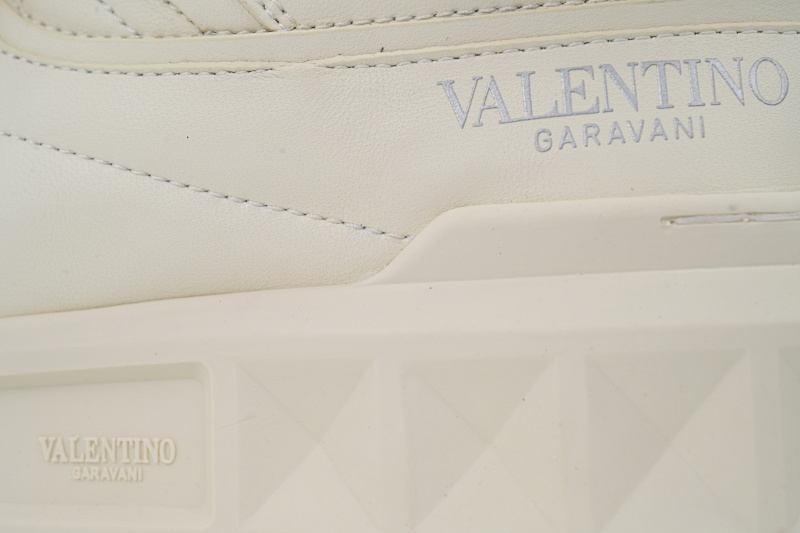 yupoo_312561_d1542121.jpg 【CA3ET】KX米白厚底 华伦天奴 厚底休闲鞋 Valentino 时尚板鞋