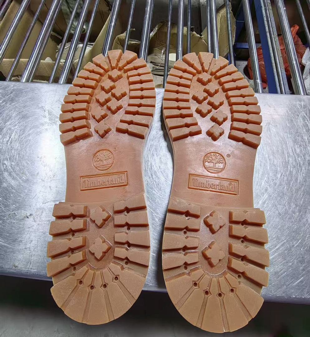 yupoo_312721_f54674a4.jpg 【BA3ET】中帮黑色 添柏岚马丁靴及踝靴 Timberland 6-In Ankle Boot