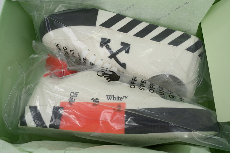 yupoo_313069_6fc102e3.jpg 【BP5MI】白色2 OFF-WHITE Vulc Low White 低帮 时尚板鞋 OMIA085C99LEA0010110 Off-White Vulc Sneaker 'White Black