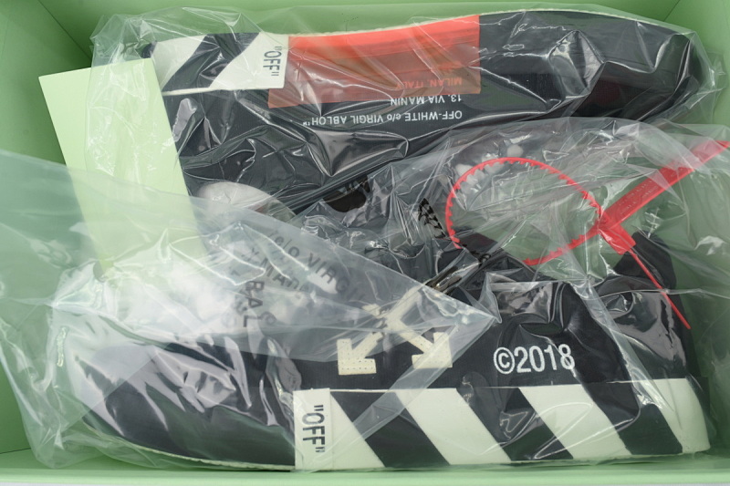 【BP5MI】黑色1 OFF-WHITE Vulc Low White 低帮 时尚板鞋 OMIA085E183510011000 Off-White Vulc Low Top 'Black'