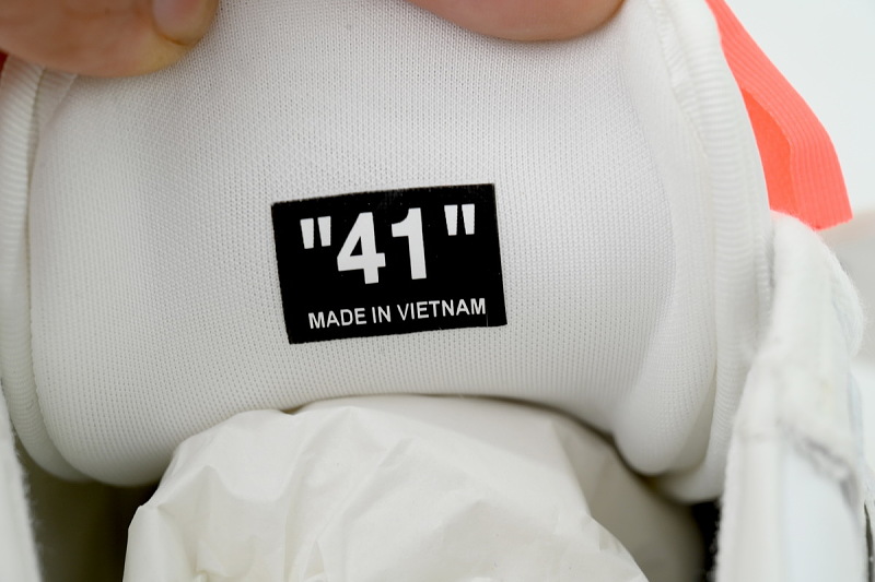 【CP0MI】白色 OFFWHITE低帮运动鞋 OWIA28ES26LE A0010120 Off-White 3.0 Off-Court Sneakers White