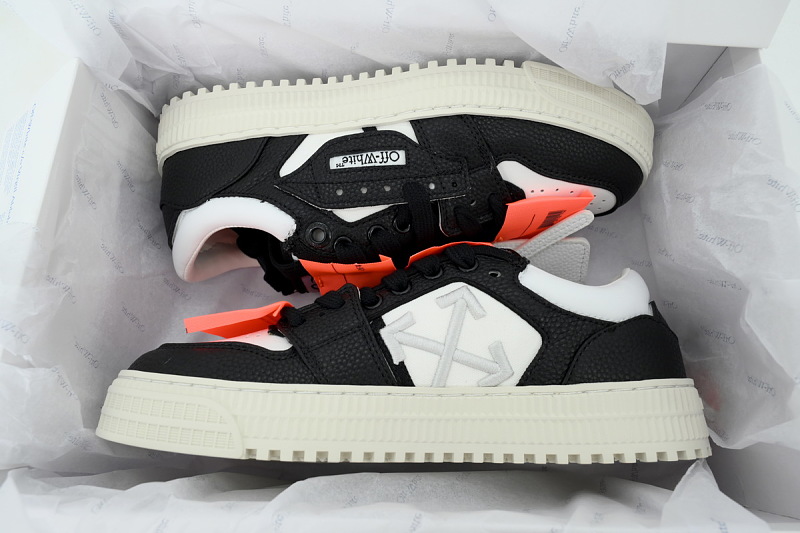 【CP0MI】黑色-2 OFFWHITE低帮运动鞋 OMIA29KS 24LEA 0010110 Off-White 3.0 Off-Court sneakers Black