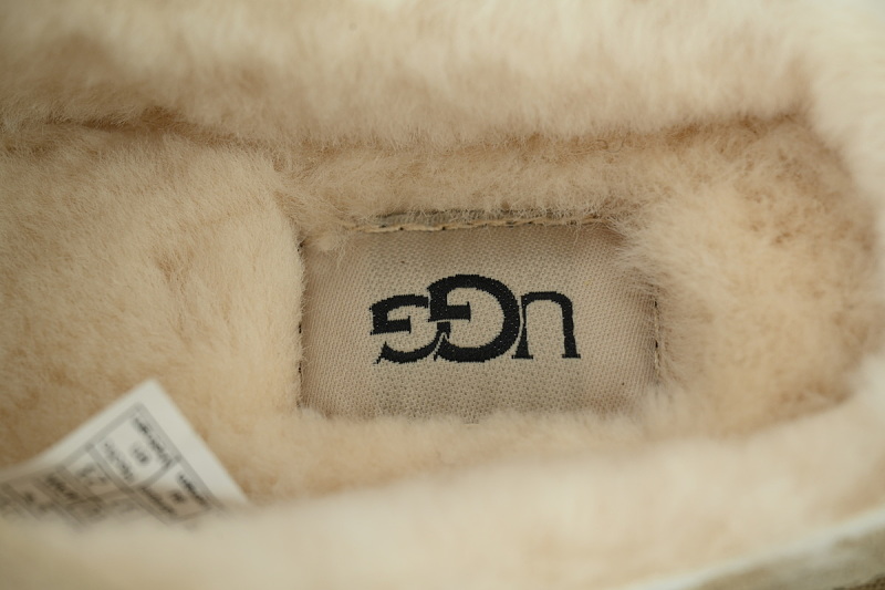 yupoo_314624_0e42cb1c.jpg 【BA1AP】厚底炫金包头半 UGG 包头增高保暖厚底鞋 1180251 UGG Evelina Clog beige Leather Clogs Goldenstar