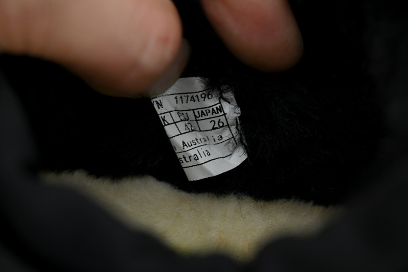 【CA7AP】王二代中筒黑色 UGG 时尚舒适雪地靴 Wang And Generation Medium Tube Black