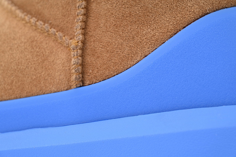 【CA7AP】王二代中筒蓝色  UGG 时尚舒适雪地靴 Wang And Generation Middle Tube Blue