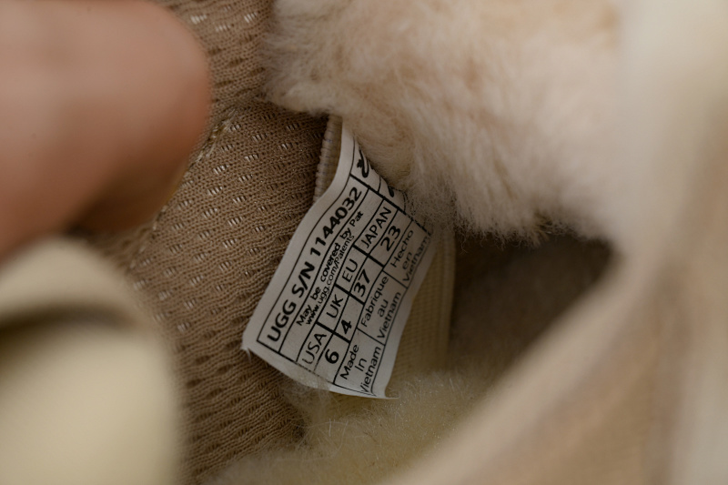 【CA6AP】ugg面包鞋栗色 UGG 简约舒适低帮板鞋 UGG  Chestnut Colored Bread Shoes