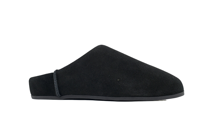 【BA9AP】轻薄一脚蹬黑色 UGG 时尚套脚防磨包头拖鞋 Thin And Light Black Kick