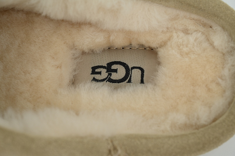 【BA9AP】轻薄一脚蹬沙色 UGG 时尚套脚防磨包头拖鞋 Thin And Light One Foot Sandblasting Color