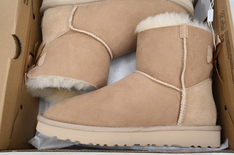 【BA8AP】蝴蝶中筒沙色 UGG 保暖中筒雪地靴 1016501 UGG Khaki