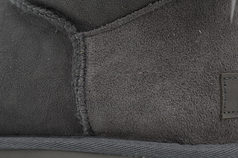 【BA8AP】蝴蝶中筒灰色 UGG 保暖中筒雪地靴 1016501 UGG Grey