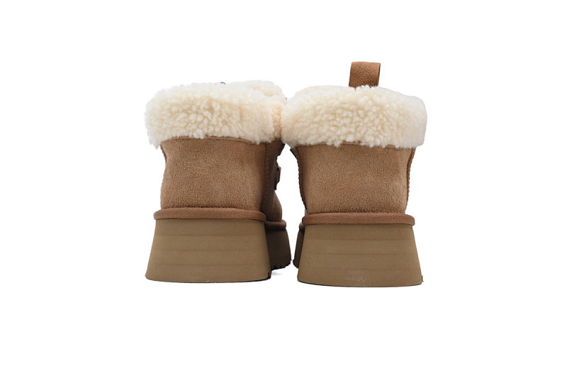 【BA2AP】中筒栗色 UGG 圆头短靴 1143954 UGG Funkarra Brown
