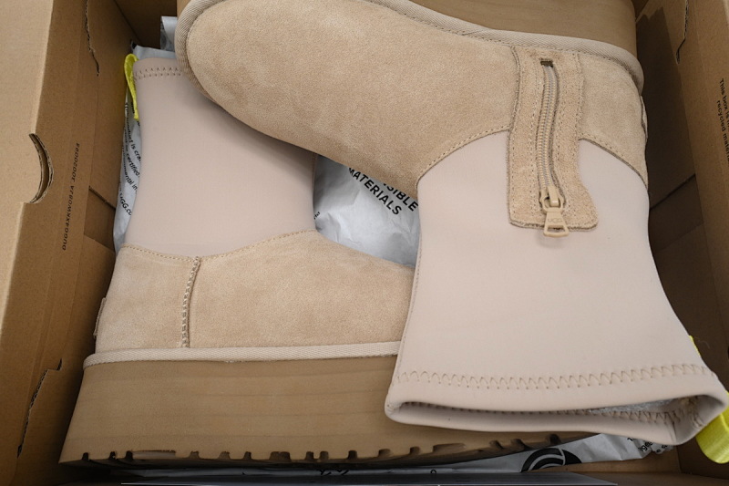 【BA0AP】铅笔靴沙色 UGG 时尚拉链短靴 1144031 UGG Khaki