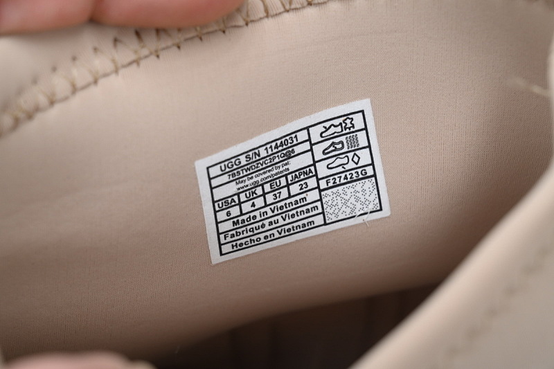 【BA0AP】铅笔靴沙色 UGG 时尚拉链短靴 1144031 UGG Khaki