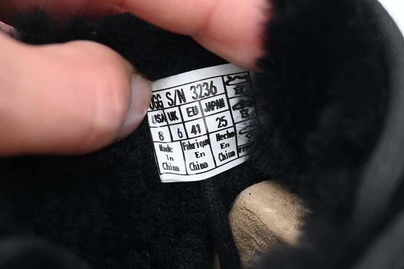 【BA0AP】Neumel黑色 UGG 时尚保暖及踝雪地靴 3236 UGG Neumel Black