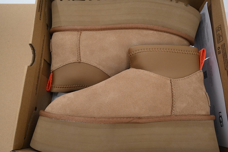 【BA9AP】铅笔短靴栗色 UGG 时尚百搭短靴 1168170 UGG Brown