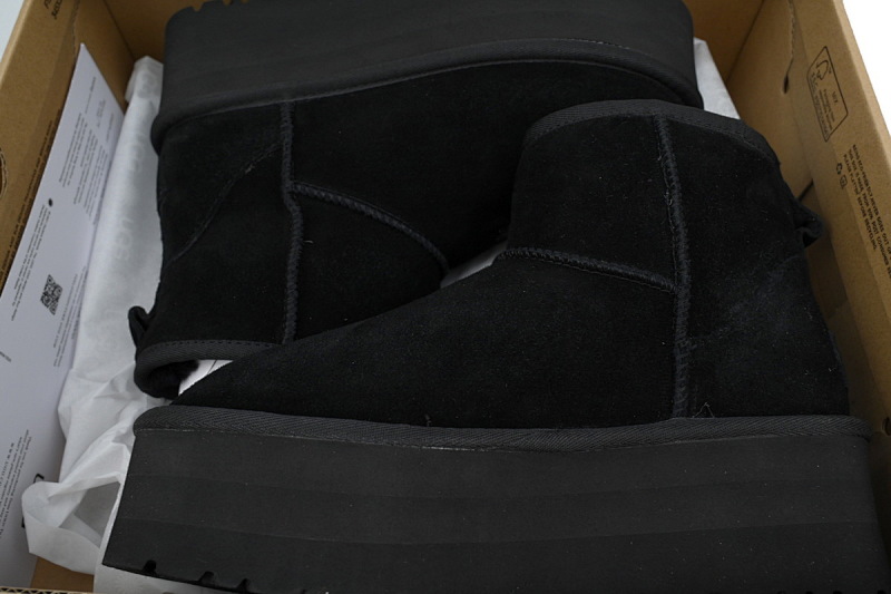 【BA8AP】厚底中筒黑色 UGG 加绒保暖雪地靴 1134991 UGG Black