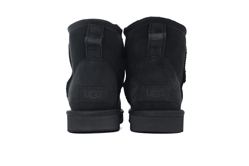 【BA6AP】中筒mini黑色 UGG 休闲保暖雪地靴 1016222 UGG Classic Mini Black