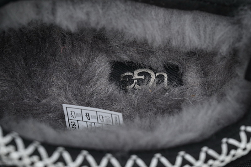 【BA6AP】塔茨厚底黑色 UGG 包头增高保暖厚底鞋 1122553 UGG Tazz Black