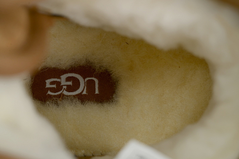 【CA6AP】纽姆中筒棕米色 UGG 雪地靴 1143991 UGG Neumel Weather Hybrid Brown
