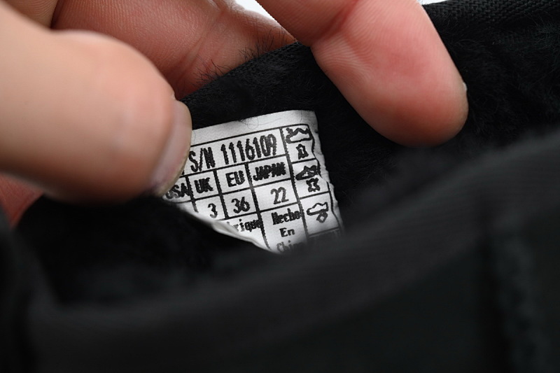【BA5AP】低筒mini黑色 UGG 包头及踝雪地靴 1116109 UGG Classic Ultra Mini Black