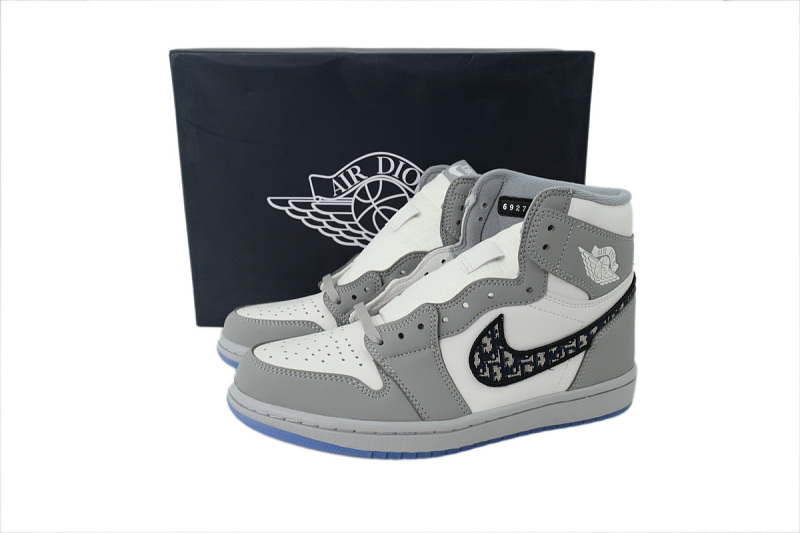 【AA1TA】迪奥 乔丹1代高帮 CN8607-002 Dior x Air Jordan 1 High