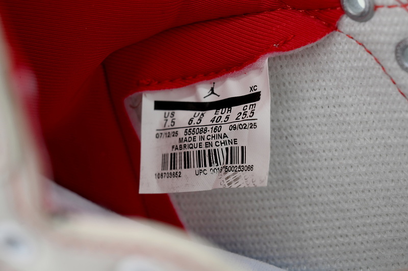 【AA1TA】兔八哥 乔丹1代高帮 555088-106 Air Jordan 1 Retro High OG 'Phantom'