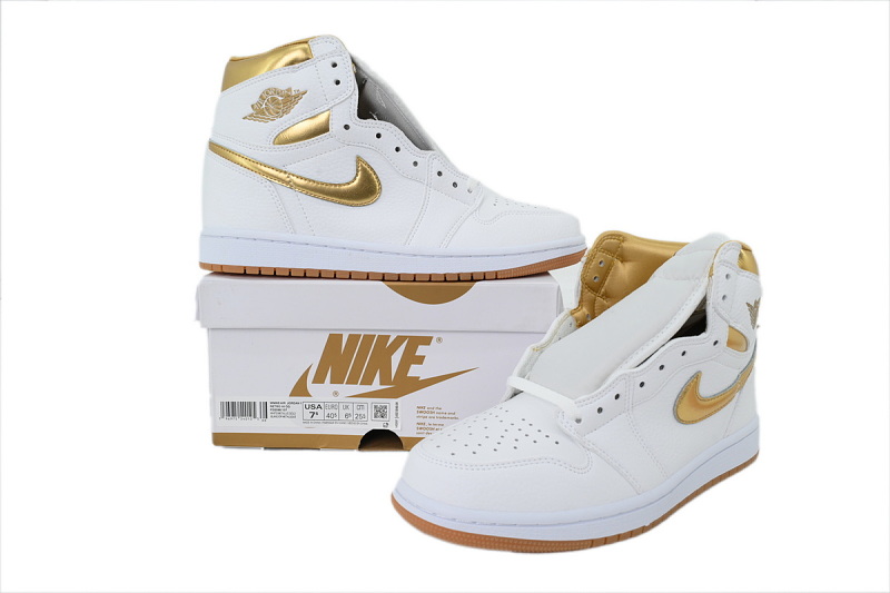 【AA1TA】白黄 乔丹1代高帮 FD2596-107 Wmns Air Jordan 1 Retro High OG 'Metallic Gold'