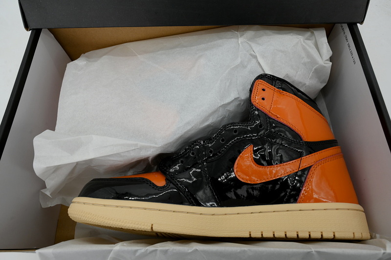 【AA1TA】猪油扣碎 乔丹1代高帮 555088-028 Air Jordan 1 Retro High OG 'Shattered Backboard 3.0'