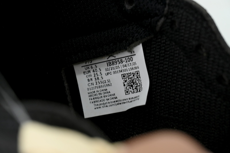 【AA1TA】白黑红 乔丹1代高帮 IB8958-100 Fragment Design x Travis Scott x Air Jordan 1 White, black, red