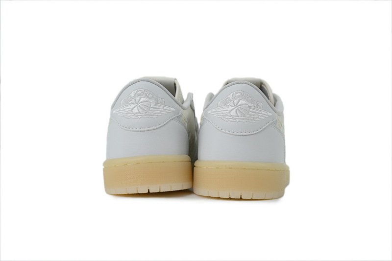 【AA1TA】白兔花勾 乔丹1代低帮 IF4391-100 Air Jordan 1 Retro Low OG 'Rabbit Floral Swoosh'