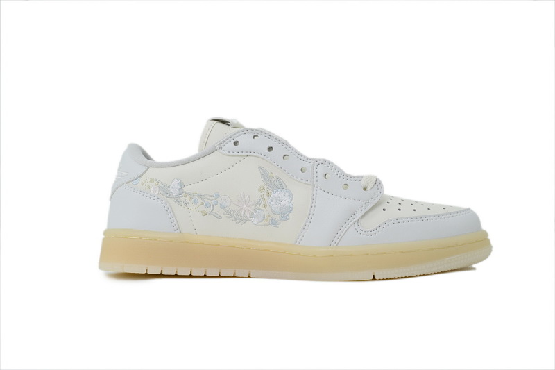 【AA1TA】白兔花勾 乔丹1代低帮 IF4391-100 Air Jordan 1 Retro Low OG 'Rabbit Floral Swoosh'