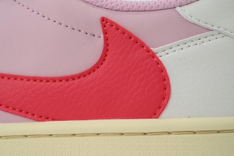 【AA1TA】白粉红勾 乔丹1代低帮 IQ7604-101 Travis Scott x Air Jordan 1 Retro Low OG 'Sail Tropical Pink'