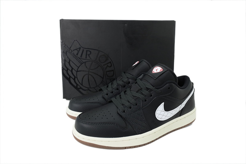 【AA1AQ】黑白方格勾 乔丹1代低帮 IO2047-001 Air Jordan 1 Low SE 'Off-Noir'