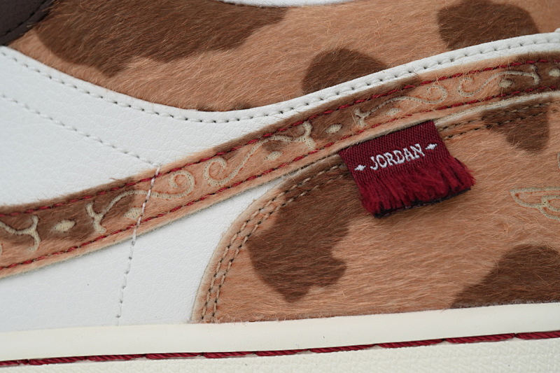 【AA1XH】马年限定 乔丹1代低帮 IQ5321-121 Air Jordan 1 Low Year Of the Horse Limited Edition